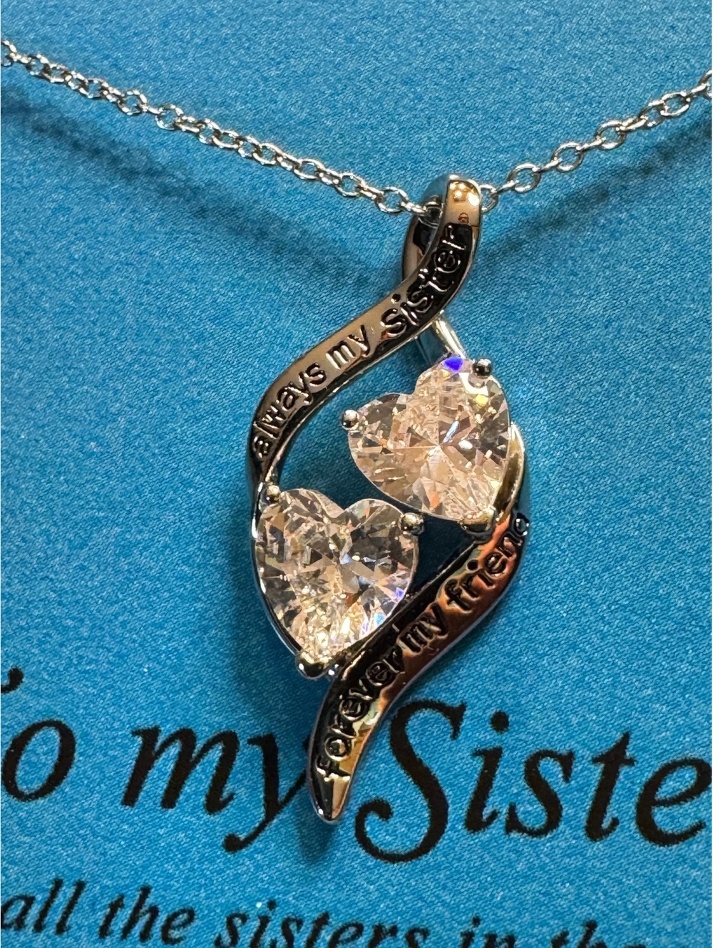 Dasany Fashion Jewelry Sister Pendant Necklace with Heart Crystals - Picture 4 of 8